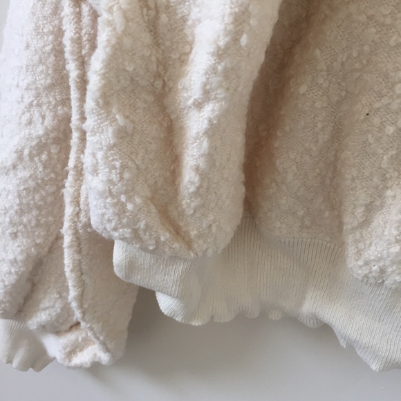 Cream Popcorn Sweater - Picture 2 of 8